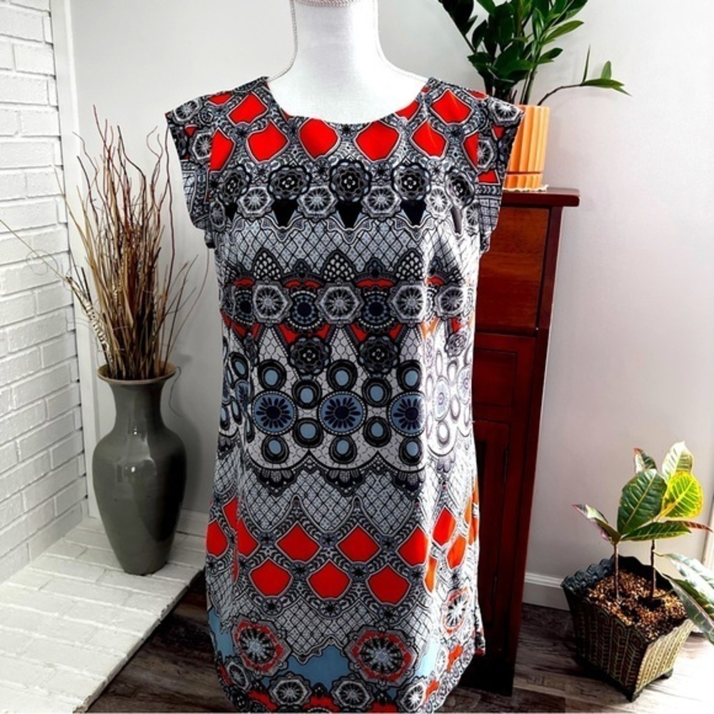 Banana Republic Size 8 Dress Super Fun Colors and Patterns. Washable EUC
